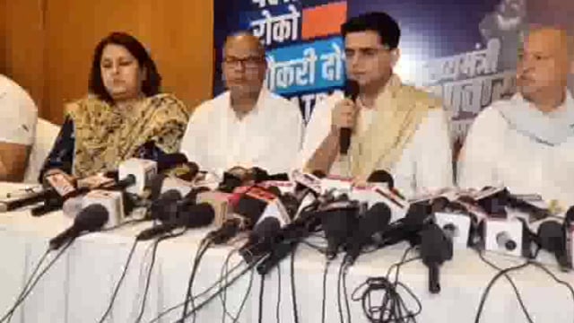 कांग्रेस नेता रंदीप सिंह सुरजेवाला ने जातिगत जनगणना को लेकर बीजेपी और आरएसएस पर तीखा हमला बोला है। उन्होंने कहा कि 