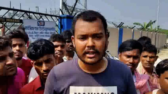 करंट लगने से लाइनमैन की हुई मौत पर ग्रामीणों का फूटा गुस्सा परिजनों ने लापरवाही का लगाया आरोप