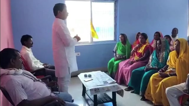 जन सुराज पार्टी जिलाध्यक्ष रवीश  ने एक करोड़ लोगों का हस्ताक्षर अभियान सुनिश्चित कोलेकर किया कार्यकर्ती के साथ बैठक