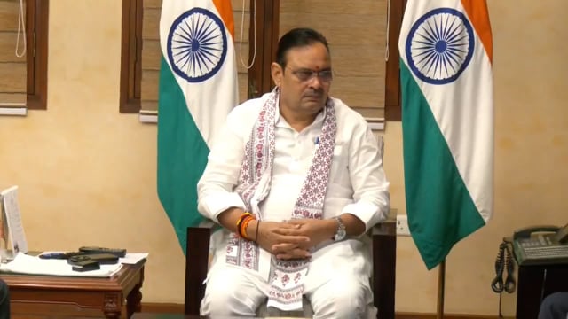 कार्यालय में एक उच्च स्तरीय बैठक की, जिसमें वर्तमान हालात और राज्य स्तर पर की जा रही तैयारियों की विस्तार से समीक्षा की#politics