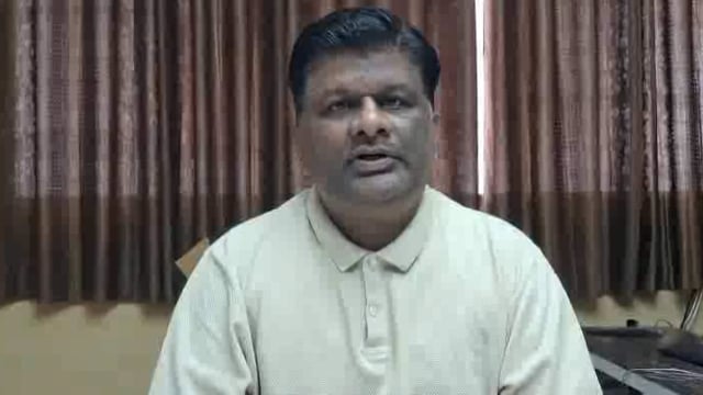 ट्रॅफिकची समस्या दूर करण्यासाठी उदगीरात चार ठिकाणी सिग्नल सुरू,मुख्याधिकारी सोमनाथ जाधव