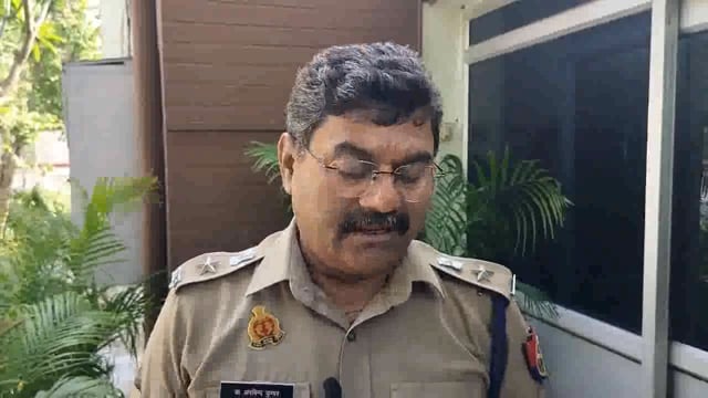 थाना हाईवे क्षेत्रान्तर्गत महेन्द्रनगर में दो पक्षों में दूध के पैसे को लेकर हुए झगड़े में एक व्यक्ति के गोली लगी एक अभियुक्त की गिरफ्तारी के सम्बन्ध में पुलिस अधीक्षक नगर जनपद मथुरा द्वारा दी गयी  जानकारी