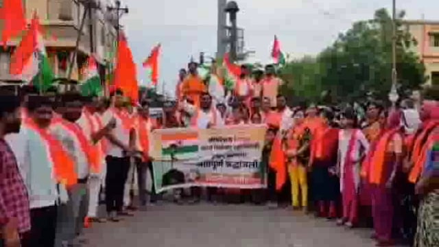 ऑपरेशन सिंदूर मोहिमेत शहीद झालेल्या जवानांना उदगीरात वाहिली श्रद्धांजली