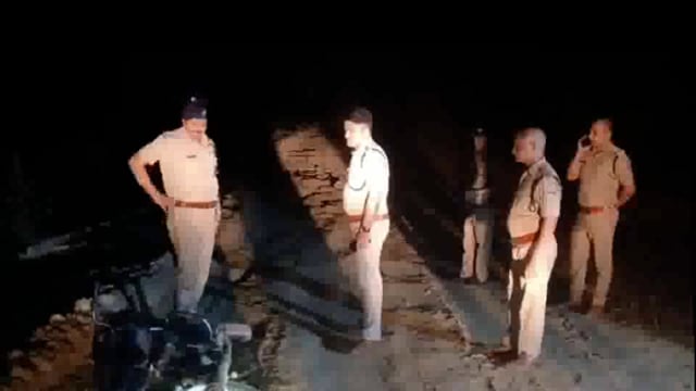 रुड़की! पुलिस और बदमाश की हुई मुठभेड़! बदमाश के पैर में लगी गोली! बदमाश घायल!