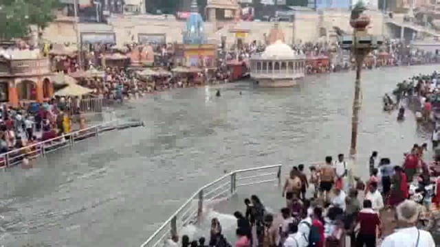 हरिद्वार! बुद्ध पुर्णिमा पर उमड़ा श्रद्धालुओं का जन सैलाब! प्रशासन  सुरक्षा को लेकर सतर्क!