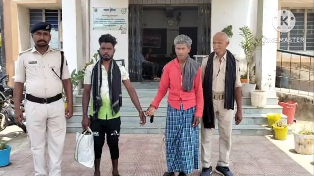 पुलिस ने 60 लीटर महुआ शराब के साथ मुरार कुरहा गांव से दो लोगों को पकड़ा