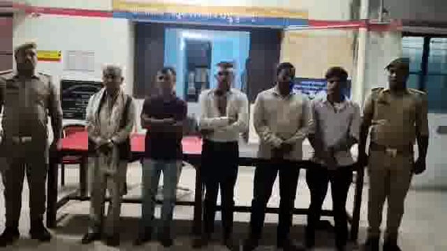 दो पक्षों के मध्य दुकान के विवाद को लेकर हुए मारपीट के प्रकरण में थाना कौड़िया पुलिस द्वारा गंभीर धाराओं में अभियोग पंजी