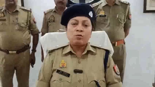 बलरामपुर घरेलू विवाद में पति ने पत्नी पर ज्वलनशील पदार्थ डालकर जलाया हुई मौत।