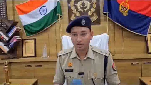 थाना नौहझील पुलिस द्वारा चेकिंग अभियान के दौरान ग्राम खाजपुर में अवैध रूप से रह रहे 90 बांग्लादेशी गिरफ्तार किये