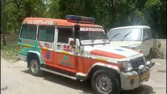 पत्नी के मायके चले जाने के ग़म में पति ने भूसे के कमरे में लगाई फांसी, हुई मौत।