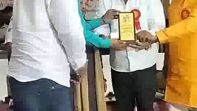 नव्या ग्रीन फाउंडेशन रामनगर के अध्यक्ष समाजसेवी नीरज मौर्य जी को 