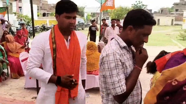 आर जे शंकरा हॉस्पिटल के डॉक्टरों के सहयोग से रामदयाल यादव ने गरीबों के लिए लगवाया निःशुल्क आई कैंप