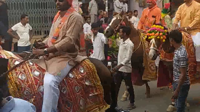 पिनाहत मे निकाली गयी भगवान परुस्रराम्  की शोभा यात्रा 