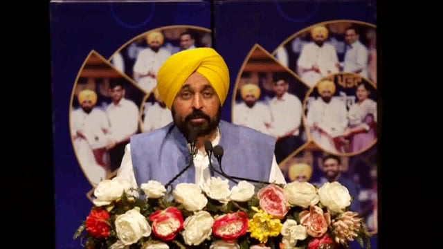 मुख्यमंत्री भगवंत मान यांनी चंदीगडमध्ये 450 तरुणांना दिला रोजगार, मिशन रोजगारावर भर #politics