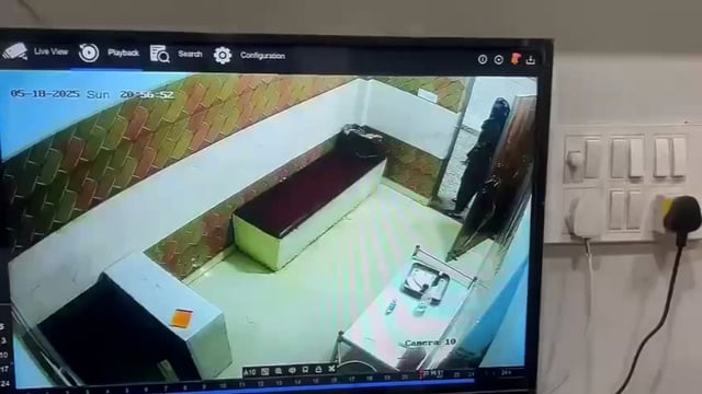 मेरठ में सरधना थाना क्षेत्र के एक निजी हॉस्पिटल में वार्ड बॉय द्वारा नर्स के साथ छेड़छाड़ और दुष्कर्म का प्रयास करने का मामला सामने आया है। वार्ड बॉय ने नर्स को जबरन कमरे में खींचा और दुष्कर्म करने का प्रयास किया। यह पूरी घटना सीसीटीवी में कैद हो गई है। आरोपी पर पहले भी नर्स से छेड़छाड़ करने के आरोप थे। पीड़िता ने पुलिस में शिकायत दर्ज कराई है और मामले में केस दर्ज किया गया है।#police