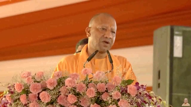 Yogi Adityanath's statemenउत्तर प्रदेश के मुख्यमंत्री योगी आदित्यनाथ ने एक विवादित बयान देते हुए कहा कि 