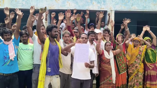 हड़ताल रत सफाई कर्मचारी गुरुवार को करेंगे नगर पंचायत कार्यालय में धरना प्रदर्शन। 