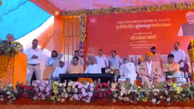 सुरेमनपुर रेलवे स्टेशन का पीएम मोदी ने किया वर्चुवल उद्घाटन,काफी संख्या में लोग रहे मौजूद