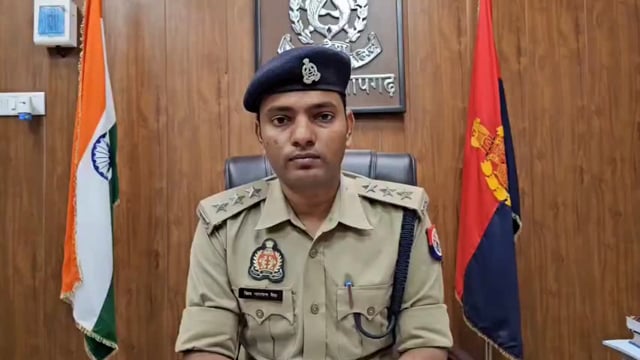 लूट की घटना का पुलिस ने किया सफल अनावरण,तीन लुटेरों को भेजा सलाखों के पीछे
सीओ सिटी शिव नारायण बैश की बाइट