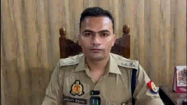 संभल पुलिस ने कर चोरी करने वाले गिरोह का किया खुलासा फर्जी तरीका से उत्तराखंड भेजता था गिरोह ईट |