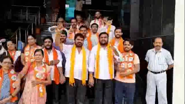 कोणाळी येथे छत्रपती शिवाजी महाराज यांच्या स्मारकांची विटंबना करणाऱ्याना कठोर शिक्षा करण्याची शिवसेनेची मागणी