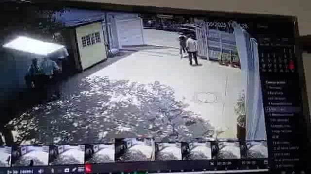 राजधानी लखनऊ में स्थित केंद्रीय अन्वेषण ब्यूरो (CBI) कार्यालय में शनिवार को एक सनसनीखेज घटना सामने आई जब एक व्यक्ति ने दफ्तर में घुसकर सब-इंस्पेक्टर (SI) वीरेंद्र सिंह पर तीर से हमला कर दिया। आरोपी की पहचान दिनेश के रूप में हुई है, जिसे मौके पर ही गिरफ्तार कर लिया गया।
#accident