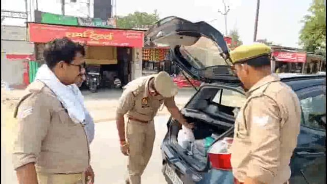 पानीगांव तिराहे पर ईलाका पुलिस ने एसएसपी के निर्देश पर चलाया वाहन चैकिंग अभियान।