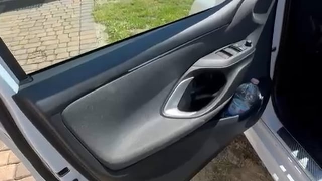 Toyota Yaris video thumbnail 1