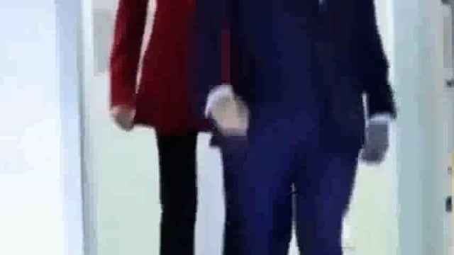 फ्रांस के राष्ट्रपति इमैनुएल मैक्रों के वियतनाम दौरे का वीडियो वायरल, पत्नी ब्रिगिट मैक्रों का व्यवहार चर्चा में#International