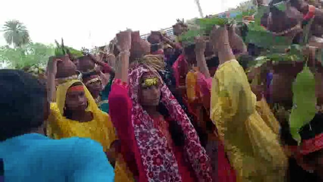 1000 कलश के साथ निकाली गई भव्य कल शोभायात्रा।