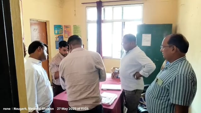 उप जिलाधिकारी ने सामुदायिक स्वास्थ्य केंद्र का किया औचक निरीक्षण 6 कर्मचारी अनुपस्थित नोटिस जारी