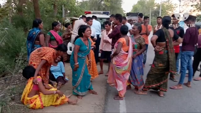 तेज रफ्तार बाइक सवार युवक ने रखा इटा में मारा टक्कर मौके पर हुई मौत