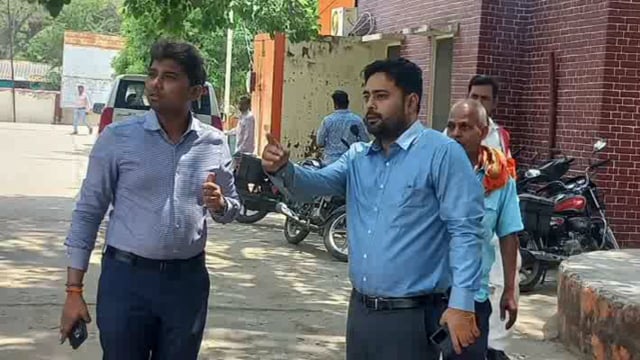 मुख्य विकास अधिकारी आर. जगत साईं ने किया चकिया तहसील एवं ब्लॉक का निरीक्षण