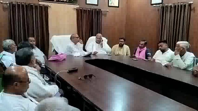 गोवर्धन: राधा कुंड में पाकिस्तानी पंखा मिलने पर भाजपा कार्यकर्ताओं ने की बैठक...