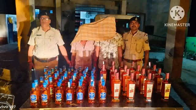 परना डाबर पुलिस ने 31.5 लीटर अंग्रेजी शराब के साथ दो युवक को किया गिरफ्तार