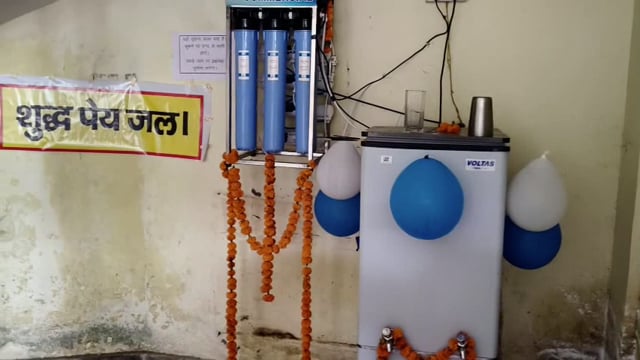 जिला निबंधन पदाधिकारी ने प्रखंड मुख्यालय में वाटर कूलर मशीन का किया उद्घाटन।