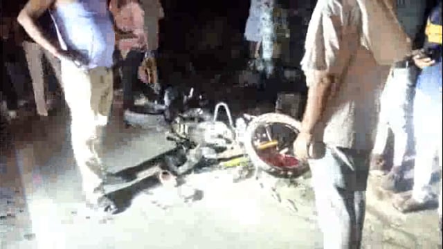 बांसी तहसील के तहसीलदार ने पेश की मानवता की मिशाल, कार और बाइक की भिड़त में तीन घायल,घायलों को पहुंचवाया अस्पताल