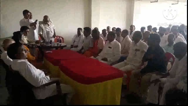 राजद कार्यकर्ताओं ने सिरदला में बैठक कर प्रखंड कमेटी का किया गठन, नागेंद्र बने राजद प्रखंड अध्यक्ष