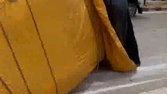 फूलपुर/वाराणसी

➡️ *थाना फूलपुर अंतर्गत पिंडरा थाने रामपुर हाईवे पर चीनी से लदी ट्रक ने दूध बेचने वाले अखिलेश राजभर उम्र लगभग 40 वर्ष निवासी अहिरानी नागापुर को मारा टक्कर, युवक की मौके पर हुई मौत, टक्कर मारने के बाद ट्रक पलटी, फूलपुर पुलिस मौके पर lll