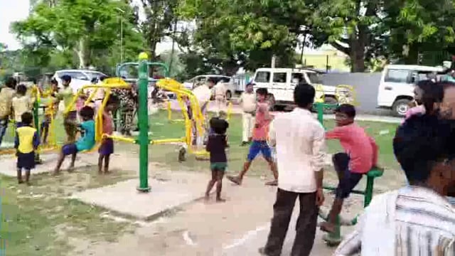 भवन निर्माण मंत्री ने अमरपुर प्रखंड मुख्यालय में ओपन जिम का किया उद्घाटन।