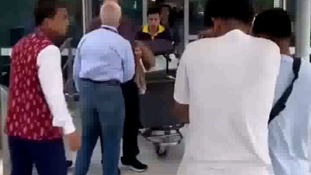 एलन मस्क के पिता एरोल मस्क भारत पहुंचे, ग्रीन टेक्नोलॉजी और EV चार्जिंग को लेकर अहम दौरा#International