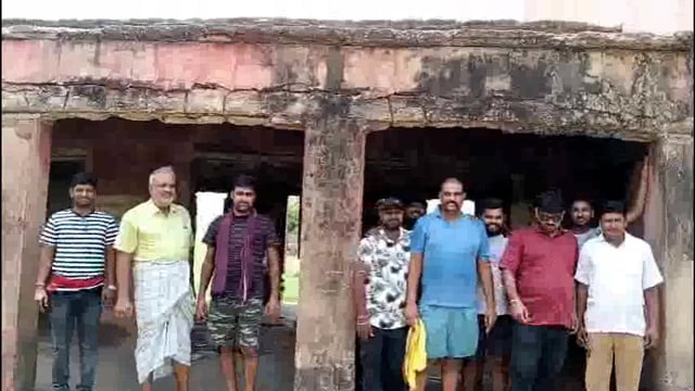 जर्जर भवन में पढ़ाई को मजबूर है छात्र। कभी भी हो सकती है बड़ी दुर्घटना।