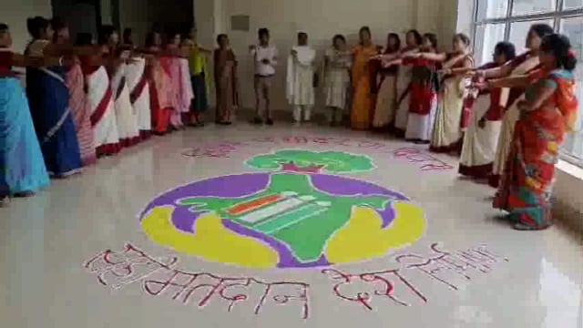 बीडीओ ने निष्पक्ष एवं शांतिपूर्ण मतदान को लेकर दिलाई शपथ।विश्व पर्यावरण दिवस पर पौधा लगाने की भी की अपील।