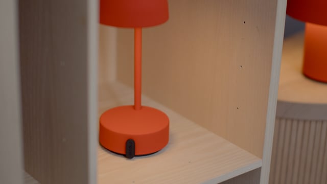 Video för Kooduu Fokus bärbar lampa