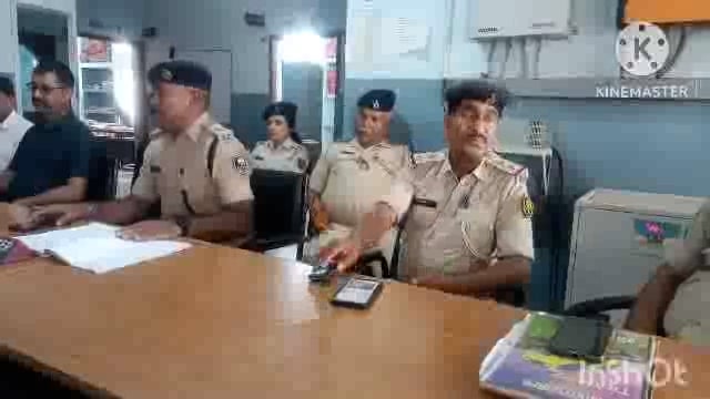 सूर्यगढ़ा थाने में बकरीद पर्व को लेकर जनप्रतिनिधियों एवं समाजसेवी के बीच हुई शांति समिति की बैठक।