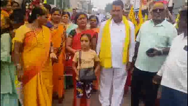 उदगीरात पुण्यश्लोक अहिल्यादेवी होळकर यांच्या जयंती निमित्त भव्य मिरवणूक