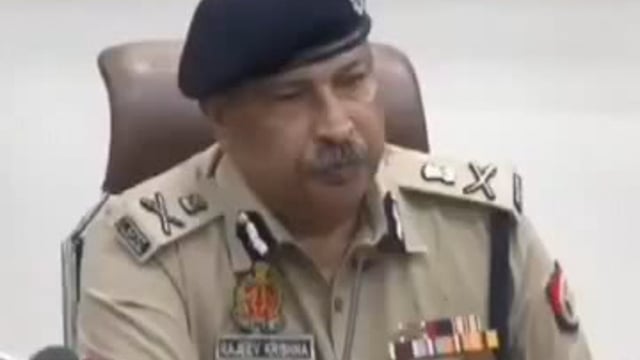 ▶️...मीडियाकर्मियों को लेकर यूपी के नए DGP राजीव कृष्ण ने स्पष्ट संदेश दिया....
मीडिया पर टिप्पणी करने वाले ध्यान से सुन ले..lll