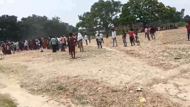 पथरा थाना क्षेत्र के लौकिया गांव के सिवान में संदिग्ध परिस्थितियों में मिली राजेश शर्मा पुत्र खजांची शर्मा की लाश।