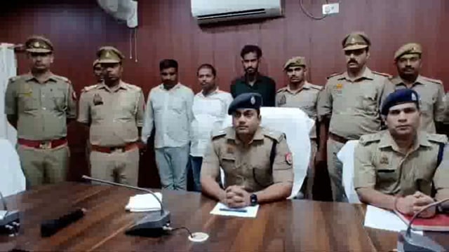 हाइड्रा से सड़क पर तार चोरी करने वाले चोर गैंग के तीन सदस्यों को पुलिस ने किया गिरफ्तार,जानिए कैसे देते थे घटना को अंजाम