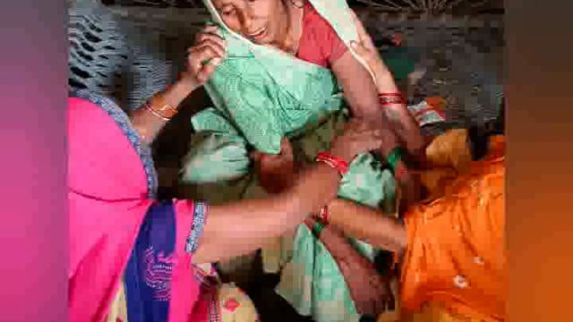 महेशगंज थाना क्षेत्र अंतर्गत नगर पंचायत हीरागंज वार्ड नंबर 15 में संतोष यादव की करंट लगने से हुई दर्दनाक मौत#latest_news